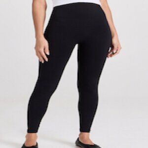 Spanx Look at Me Now Seamless Leggings